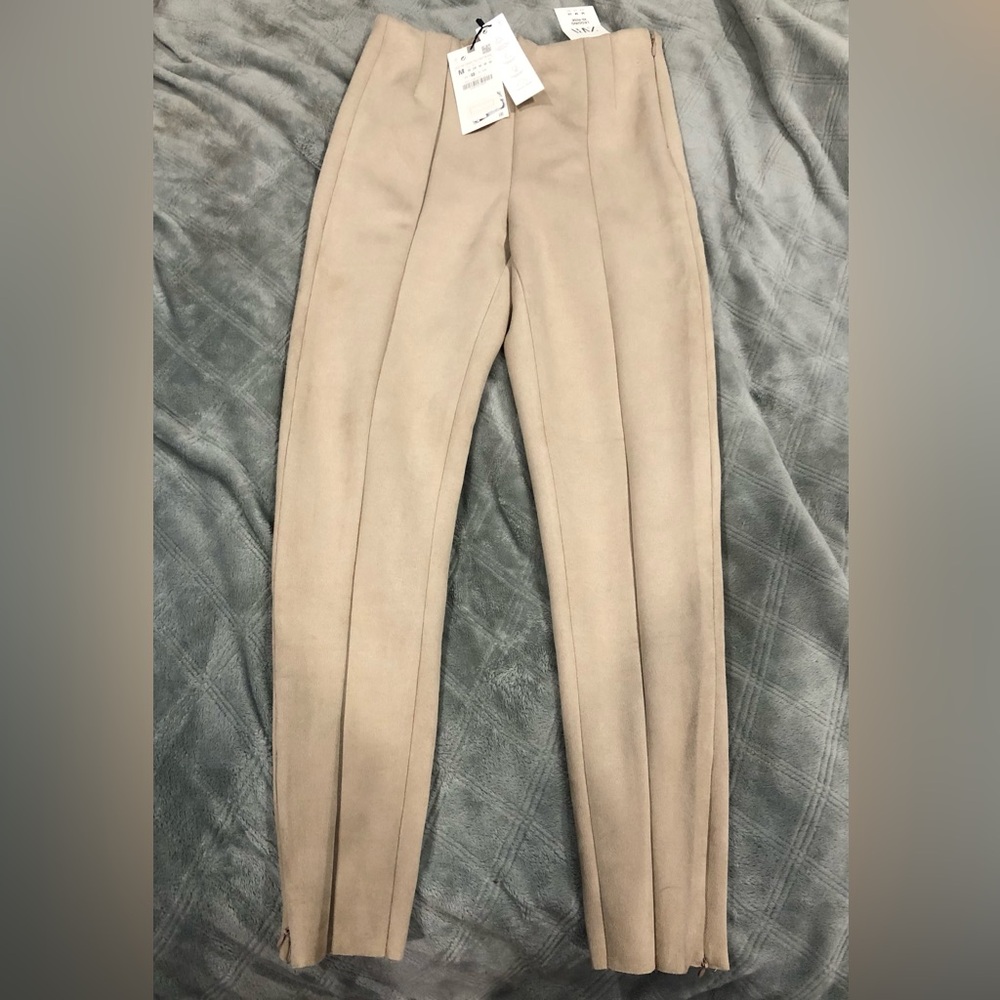 COPY - NWT ZARA High-Rise Leggings Size Medium Suede Like Feel Lovely Camel Col… - Picture 1 of 8